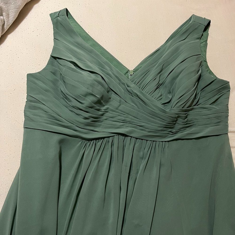 Bridesmaid's or Prom Dress - JJs House - Color Basil